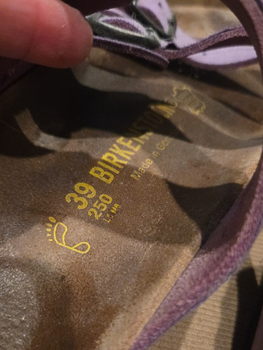 Size 39 Birkenstock Triple-Strap Purple Suede Sandals - Picture 12 of 12